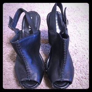 Brand new pair of Prada size 8